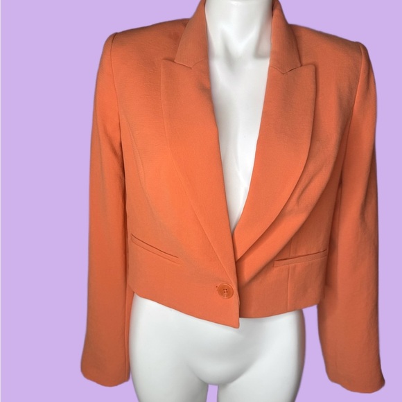 Express Jackets & Blazers - NWT Express Peachy Cropped Shoulder Padded Blazer Size Medium